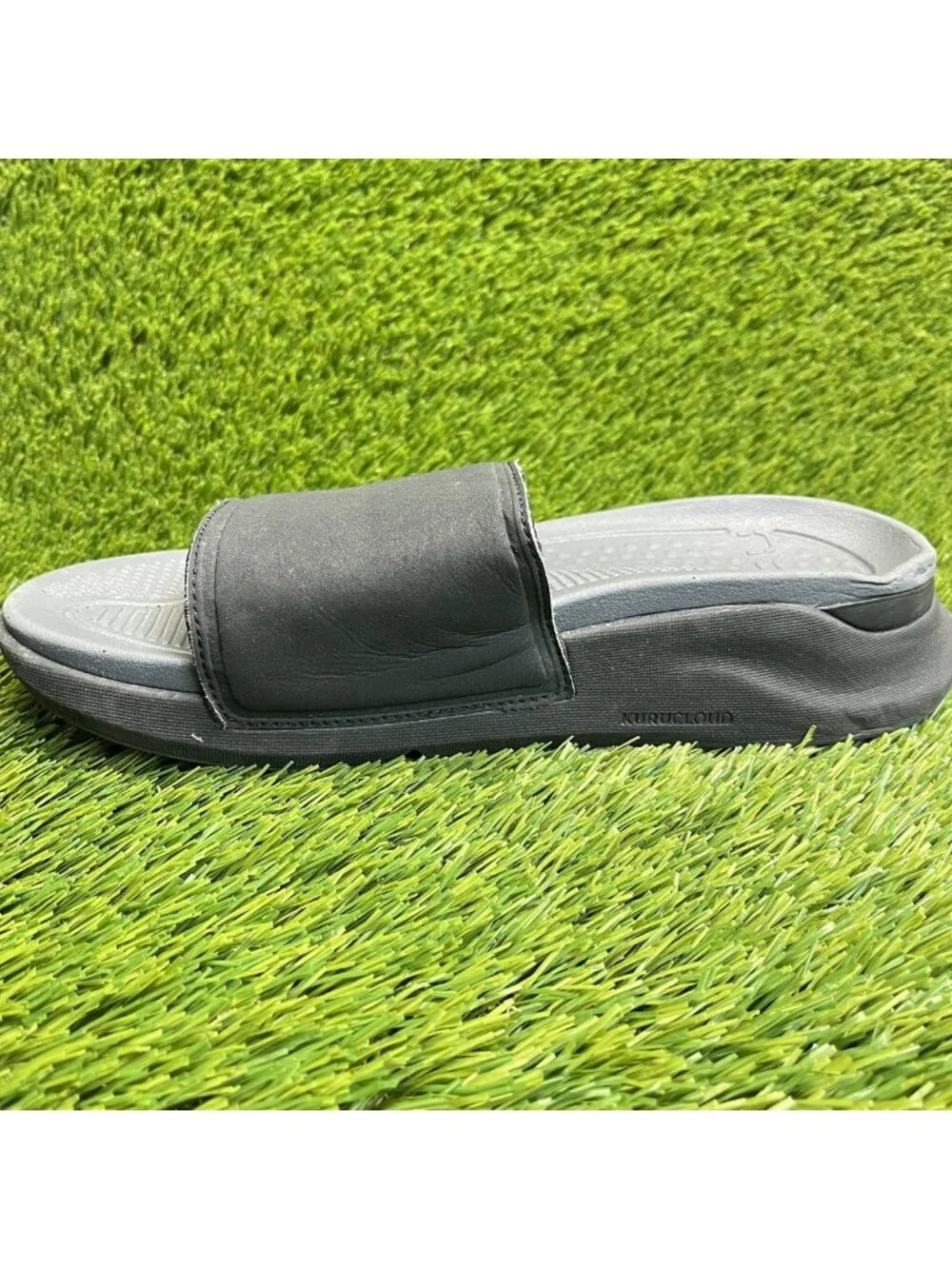 Kuru Moment Mens Size 9 Black Gray Beach Walking Outdoor Slip On Slide Sandals